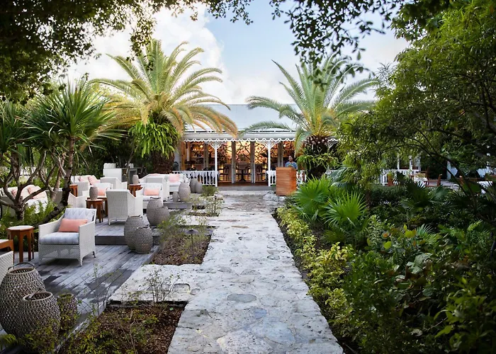 Resort: Point Grace